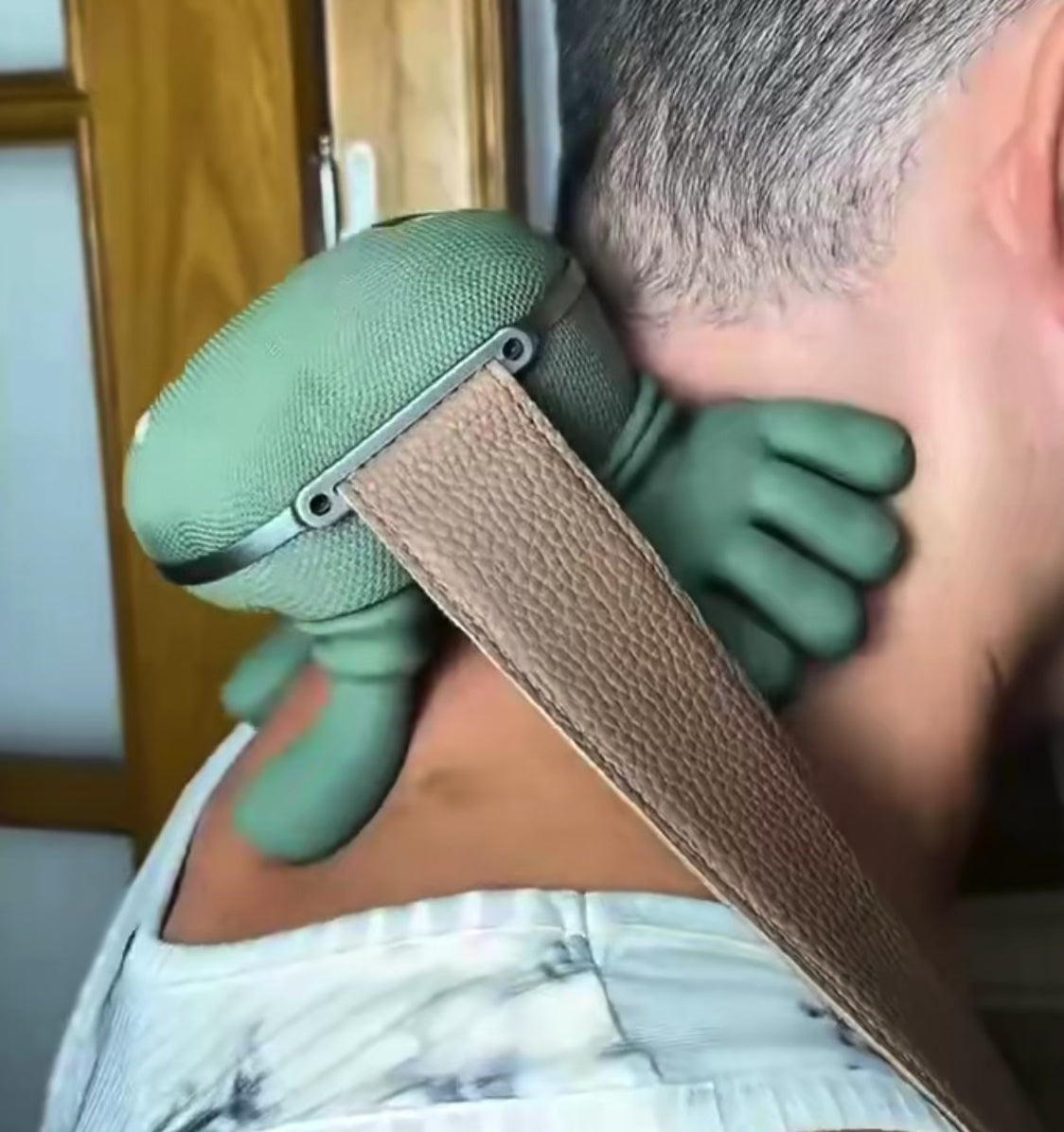 NeckEase – Hands-Free Neck & Shoulder Massager